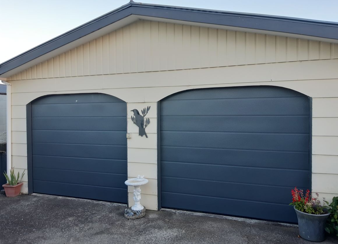 1 Rib Embossed Grey Friars