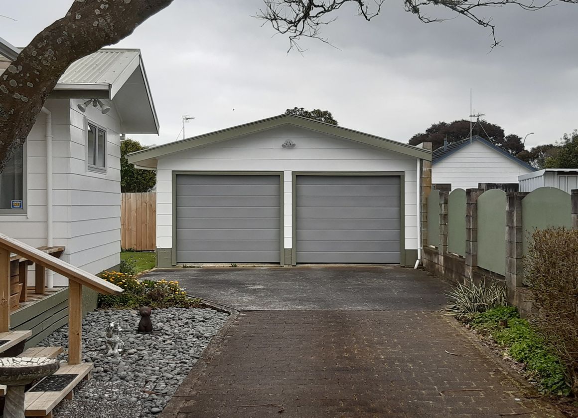 1 Rib Embossed Sandstone Grey