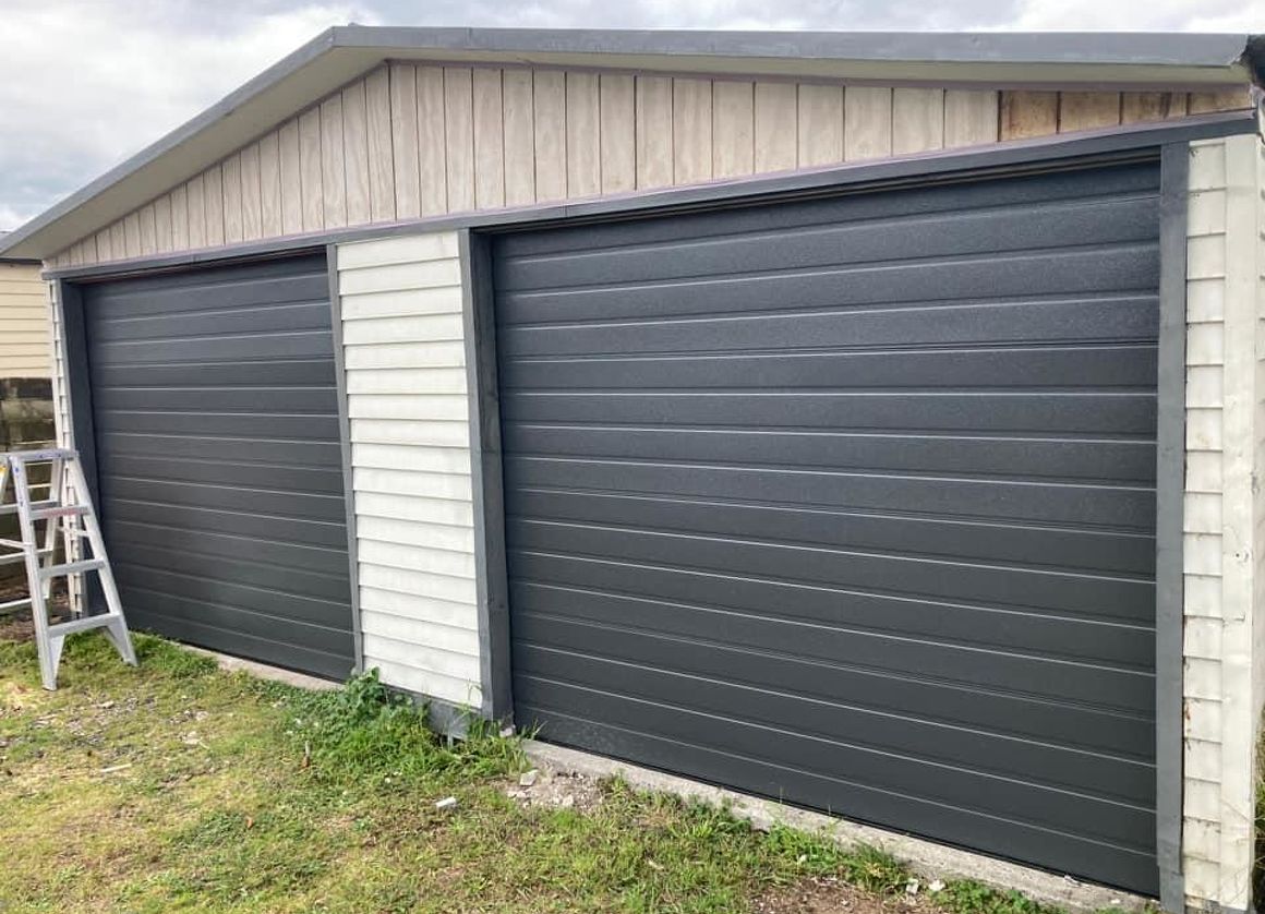 3 Rib Embossed Grey Friars